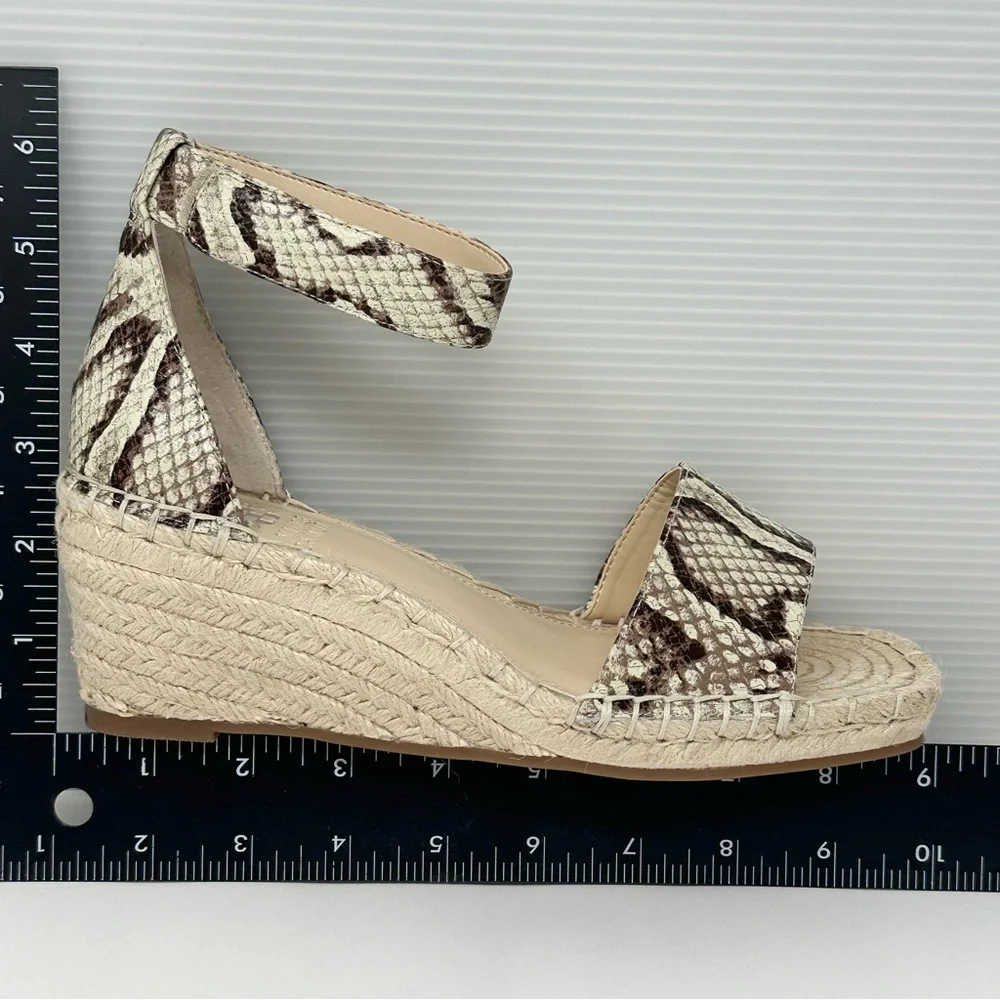 NEW Vince Camuto Jesla Espadrille Sandals Open Round Toe Wedge Size 6 W Wide